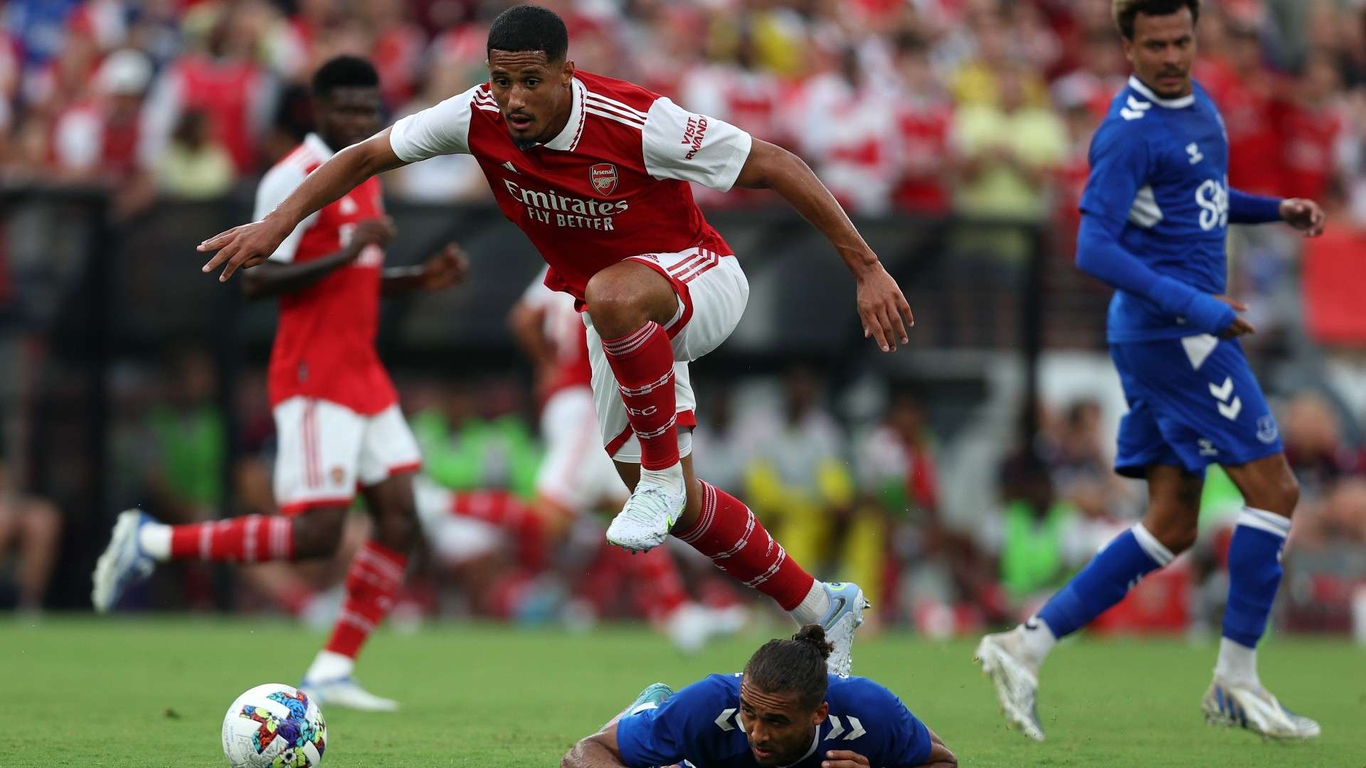 曼联以180万撼动英超市场 18岁天才海文连场首发表现惊艳